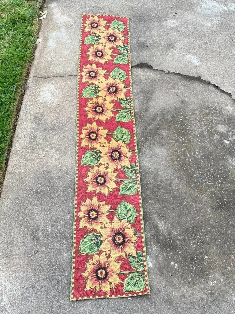 Vintage Sunflower Tapestry Autumn Fall Thanksgiving Burgundy Table Runner